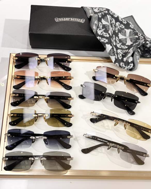 Picture of Chrome Hearts Sunglasses _SKUfw76325164fw